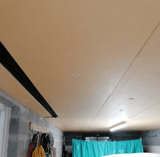 Isolation sous le plafond