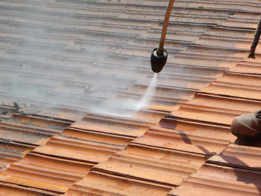 Démoussage de toiture Sarreguemines